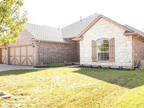 2nd image of 546 W Alamo Court Way