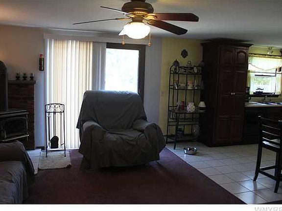 4th image of 6650 Meadow Ln