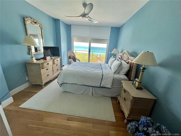 579 NE Plantation Rd #301 — Photo 5