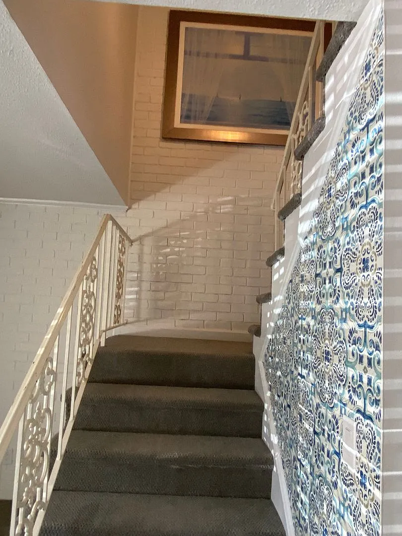 **Available Now** 3 bedroom, 2.5 bath townhome close to everything! — Photo 4