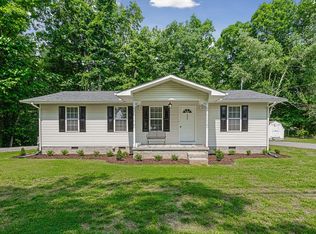 695 Hurricane Ridge Rd, Smithville, TN 37166