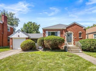 2408 S 4th Ave, North Riverside, IL 60546
