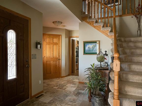 4th image of 110 Chancery Ln