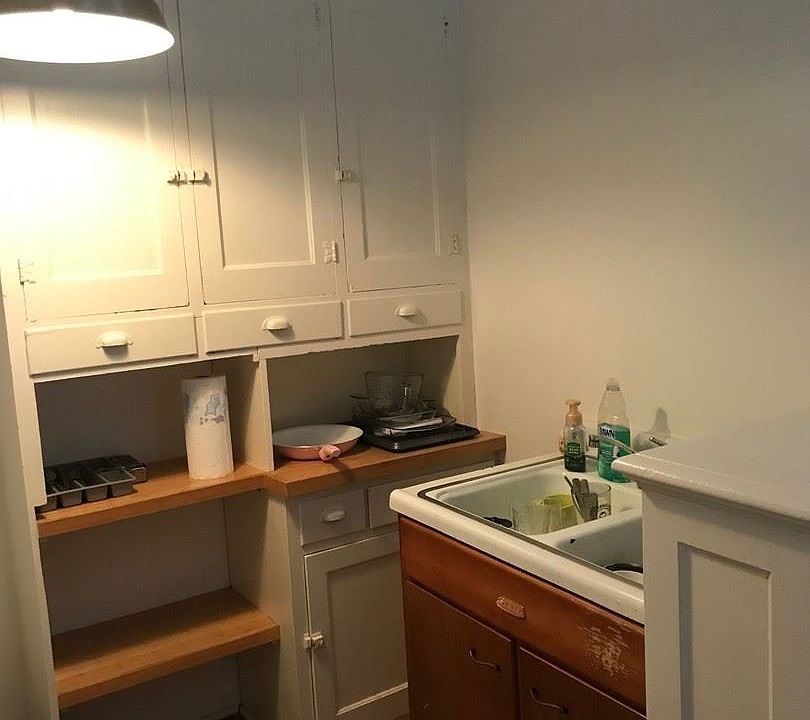 2nd image of 2704 Blaisdell Ave APT 203