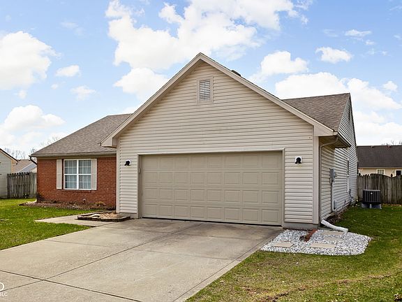 2nd image of 6731 Thistleridge Ct