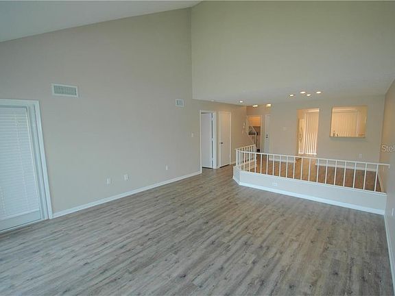 3rd image of 5329 Myrtle Wood #53