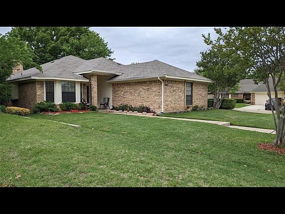 2nd image of 6000 Ivy Glen Dr