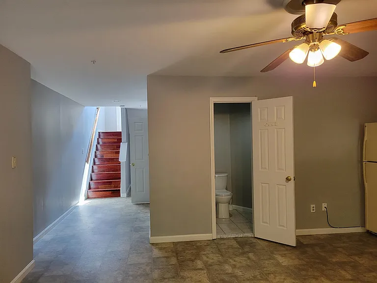 1533 S Rambling Way — Photo 16