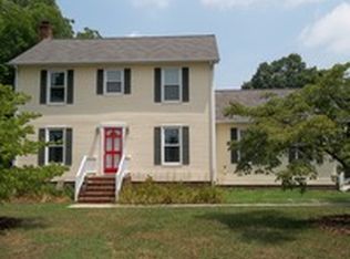 635 Ritters Lake Rd, Greensboro, NC 27406