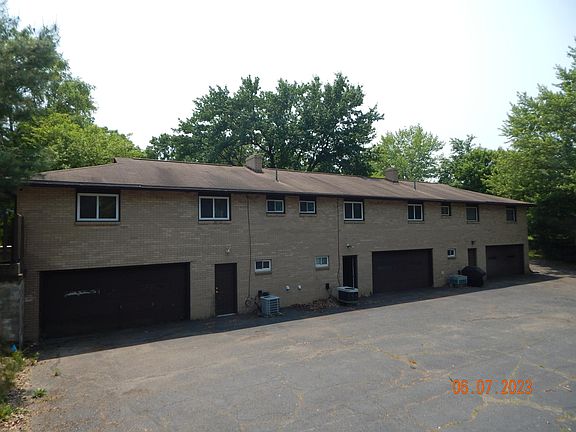 2nd image of 8633 Traphagen St NW