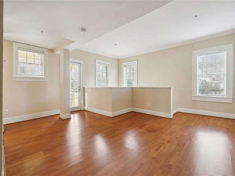 2855 Peachtree Rd NE #101 — Photo 6