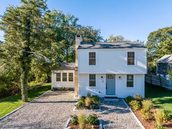 10 North Road, West Dennis, MA 02670