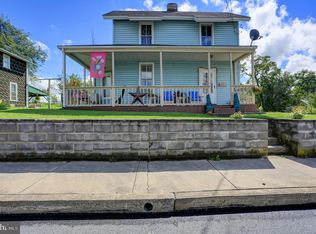 586 Hollywell Ave, Chambersburg, PA 17201