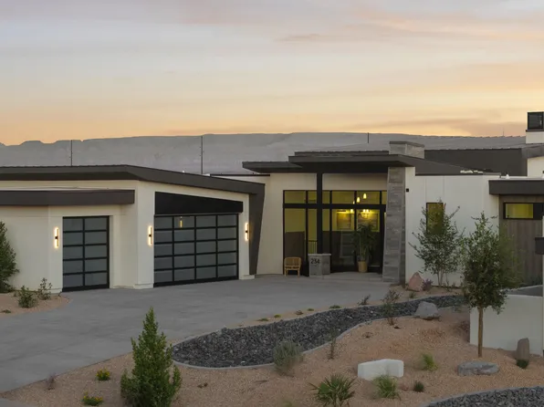 234 E Colima Rd #144, Washington, UT 84780