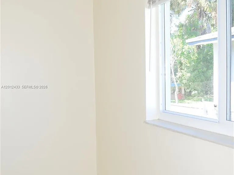 701 SW 15th Ave #1 — Photo 5