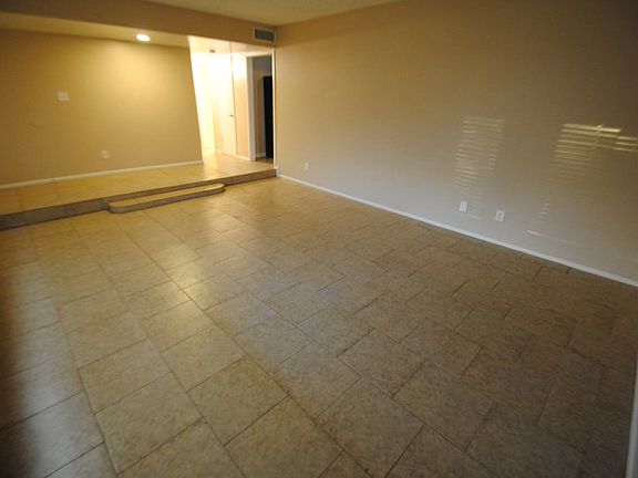 5th image of 4442 N 62nd Cir
