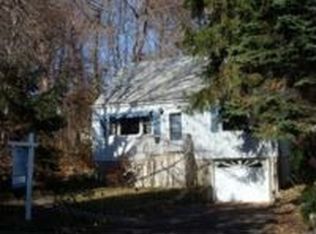 12 Holly St, Norwalk, CT 06851