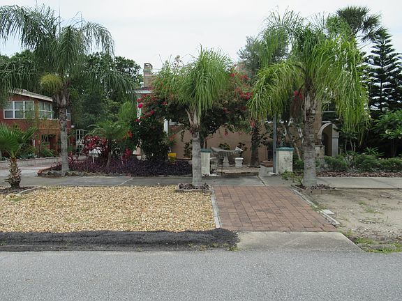 2nd image of 210 Jessamine Blvd