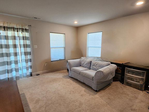 5th image of 35195 Wright Way