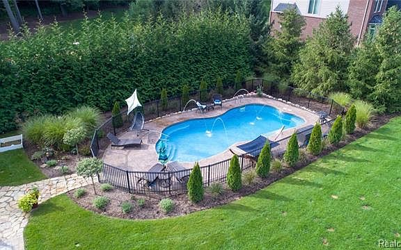 4th image of 3315 Timberlake Dr
