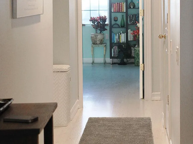 10310 Rockaway Beach Blvd — Photo 5