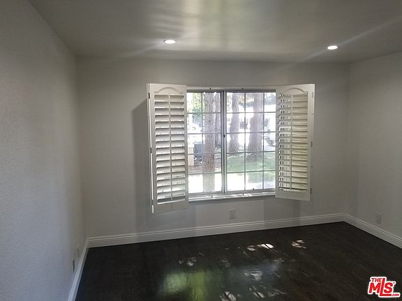 5th image of 8701 Chessington Dr Unit B