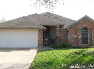 3800 Park Oaks Ct, North Richland Hills, TX 76180