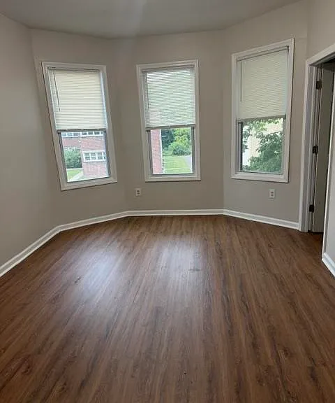 296 N Clinton St — Photo 2