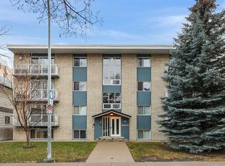 525 N 22nd Ave SW #401, Calgary, AB T2S 0H5