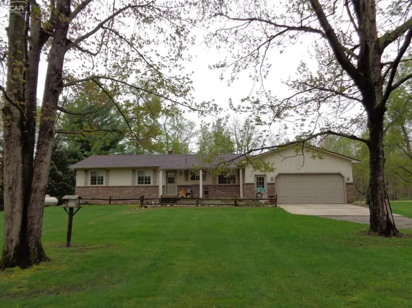 5657 Pyles Rd, Columbiaville, MI 48421