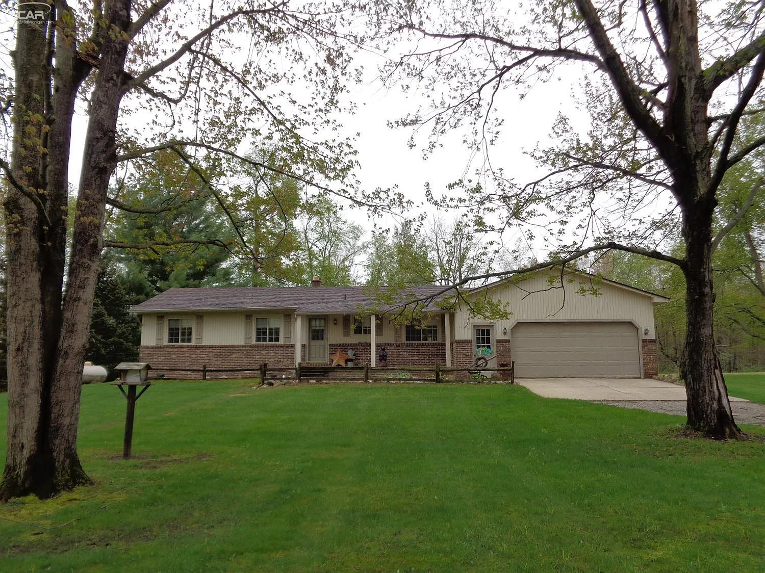 5657 Pyles Rd photo 1