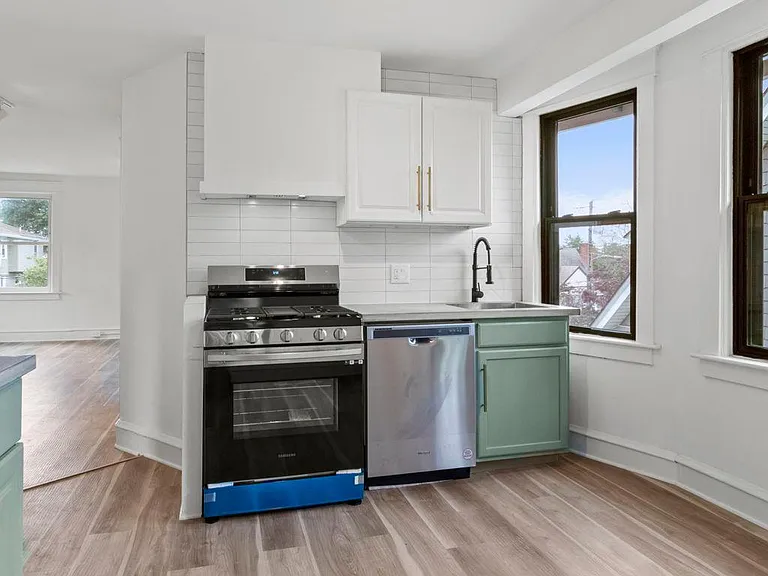 10 E Marthart Ave #2 — Photo 7