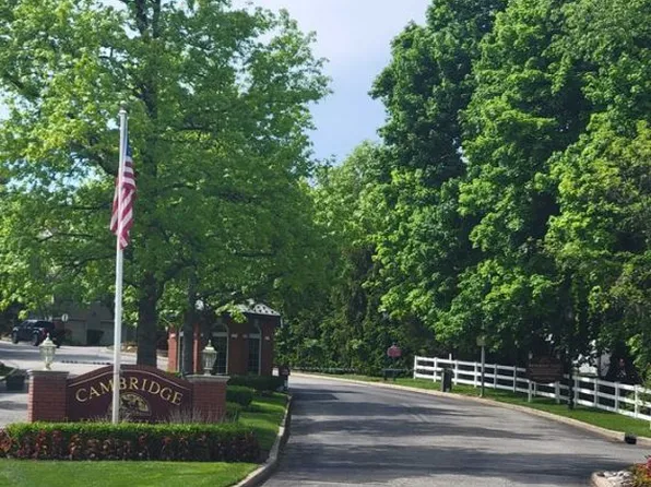 393 Cambridge Dr, Ramsey, NJ 07446