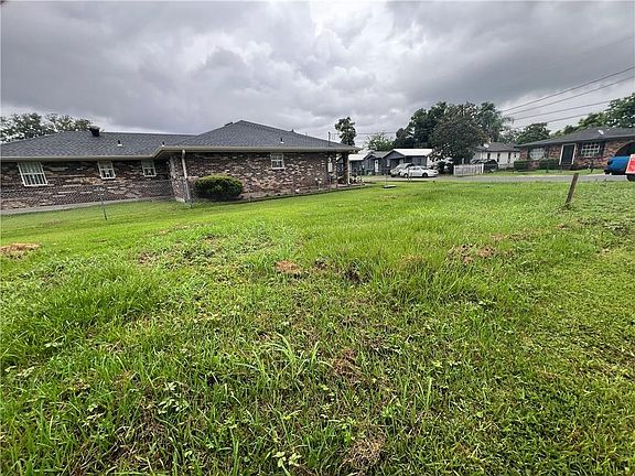 5th image of 1700 Mansfield Ave