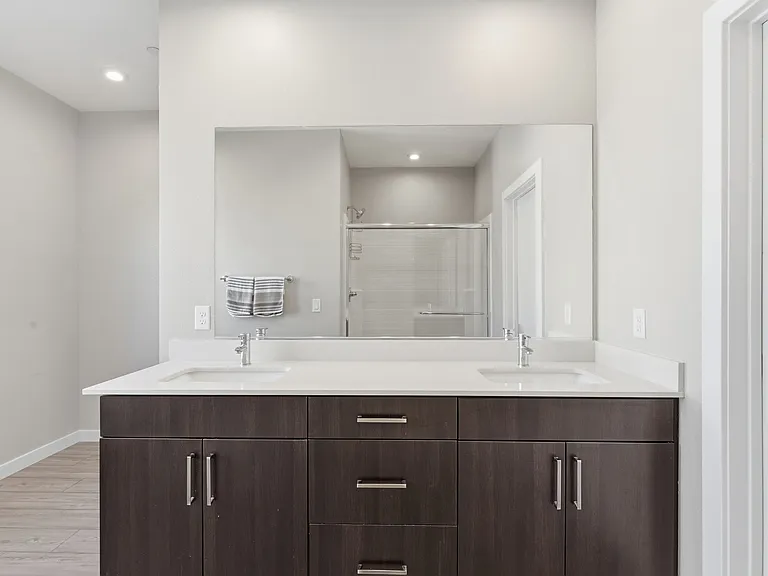 9858 Laurel Tree St — Photo 24