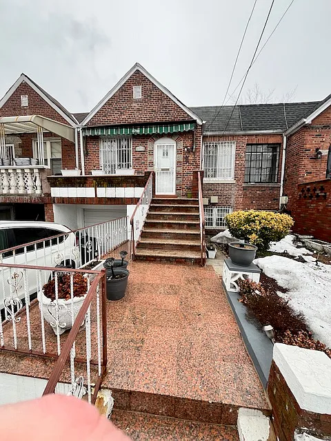 3 bed, 2200 sqft, $3,850 — Photo 1