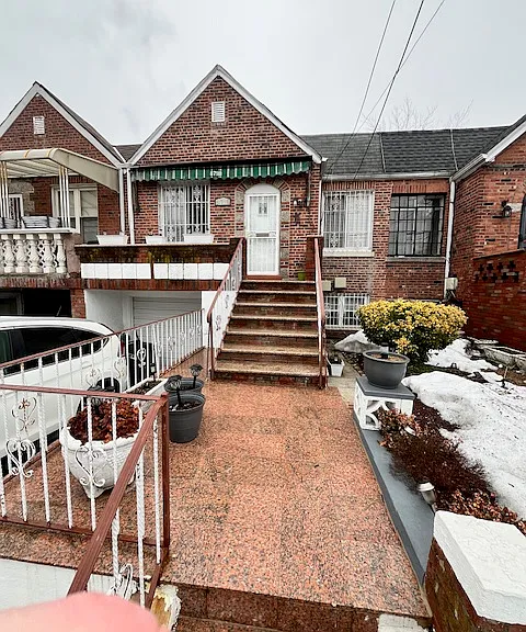 Best looking house in Canarsie