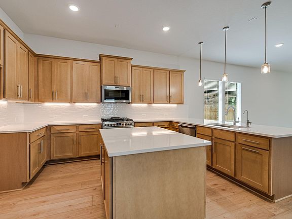 5th image of 167 Grand Canyon Way