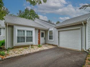 127 Winchester Way, Somerset, NJ 08873