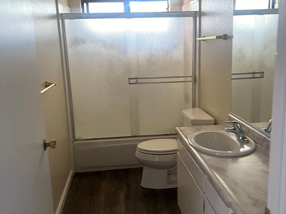 1st image of 547 Studley St APT 16