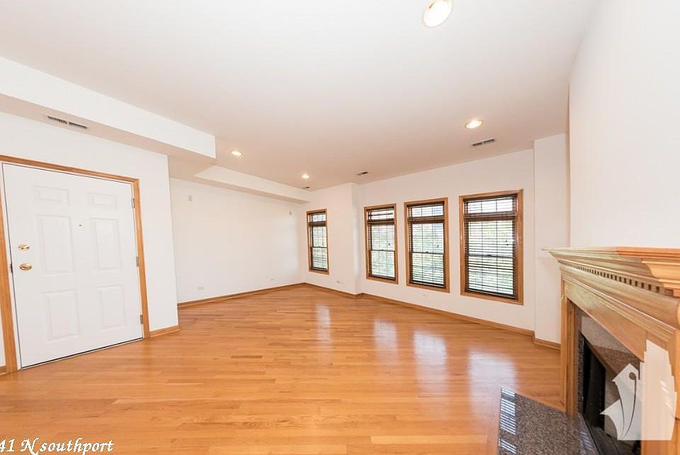 1st image of 2741 N Southport Ave #1528