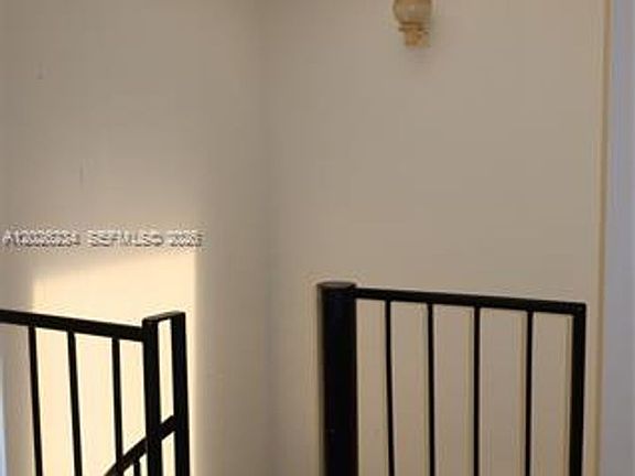 4th image of 3190 Bird Ave #Townhouse 15