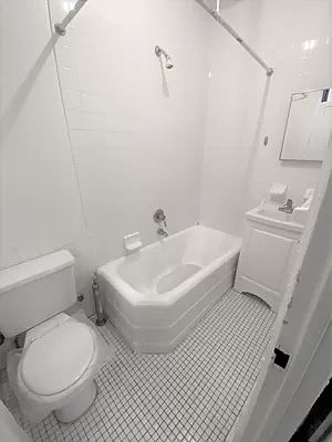 2nd image of 245 E 94th St #C4