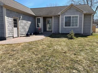 6528 Lakeshore Rd, Cicero, NY 13039