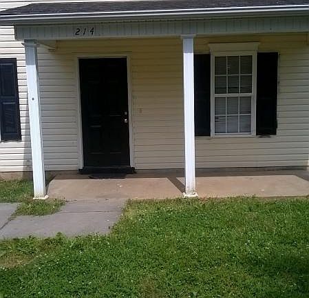 2nd image of 214 Harrison St