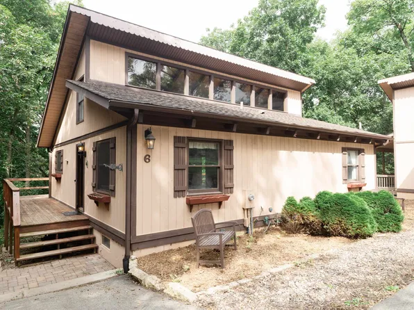 6 Ironwood Ln, Galena, IL 61036