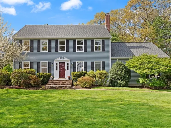 12 School St, Norfolk, MA 02056
