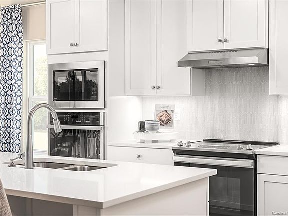 5th image of 6214 Holland St #193