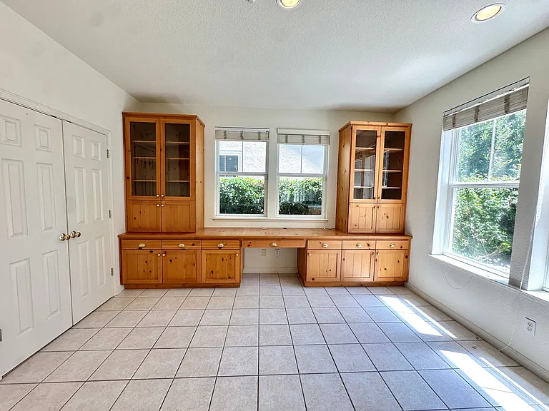 115 Maybeck St — Photo 11