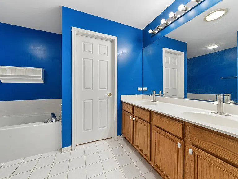 122 Bay Dr — Photo 13